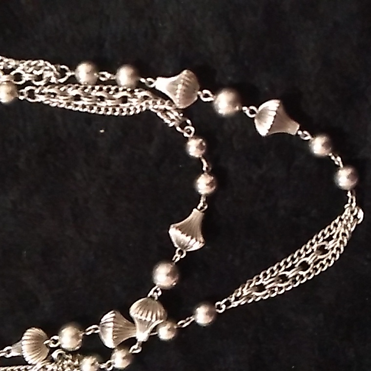 Silver Tone Necklace